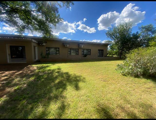 5 BEDROOM HOUSE FOR SALE IN MULLERSTUINE